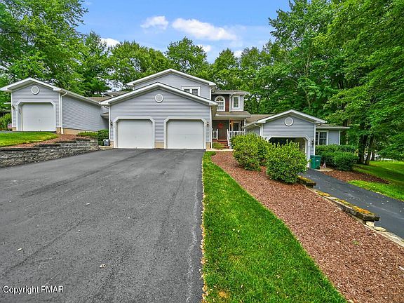 3rd image of 615 Onyx Ln