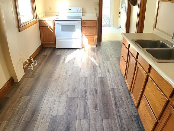 4th image of 21 N 22nd St