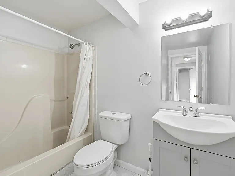 78 Belmont Ave #B — Photo 9