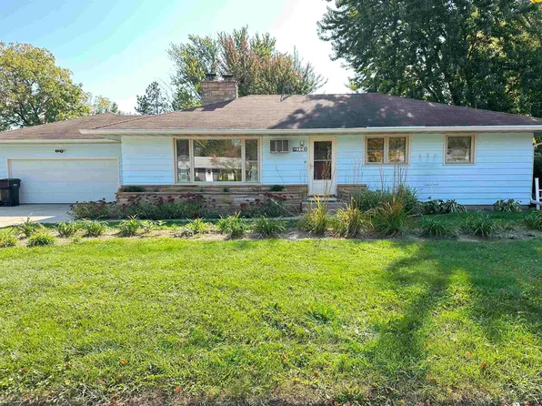 304 Church St, Brooklyn, WI 53521