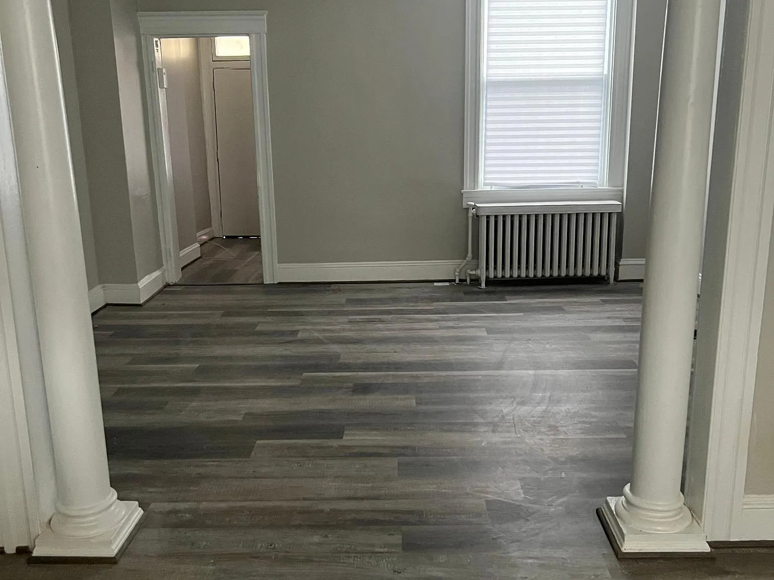 2 bed, 940 sqft, $1,600 — Photo 2