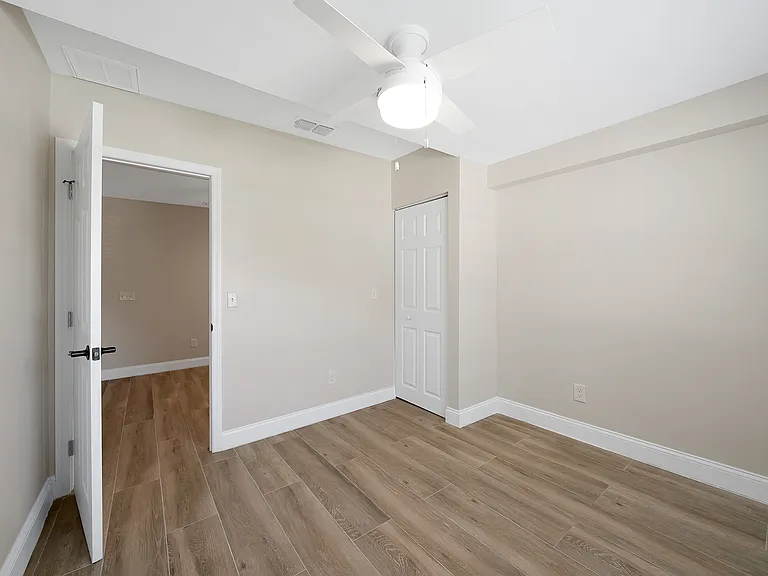 2509 W North B St — Photo 20