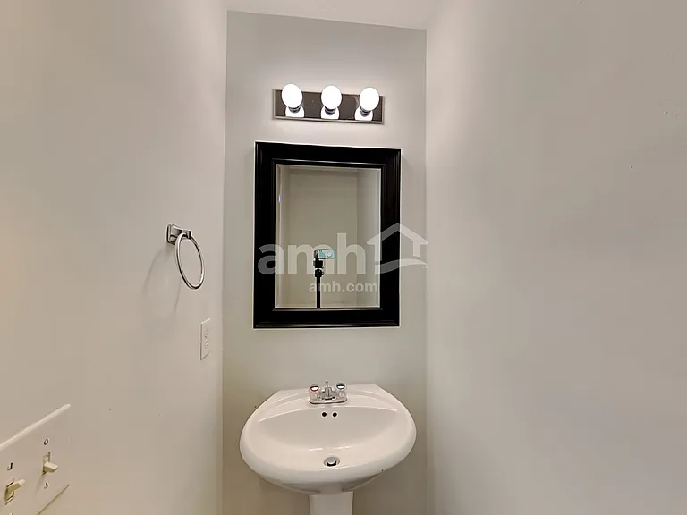 105 Hidden Creek Dr — Photo 7
