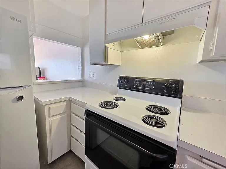 719 N Eucalyptus Ave #26C — Photo 8
