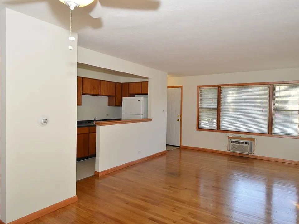 578A 2 BR/1 BA