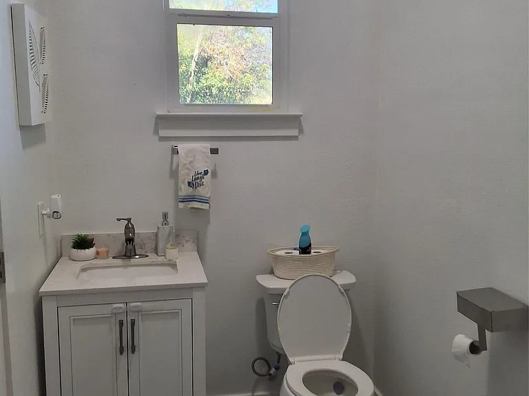 724 Ramsey Ave — Photo 13