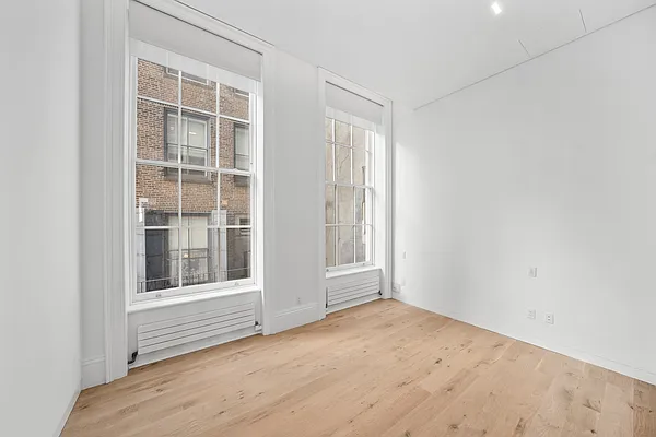 Rented by New York Residence | media 16