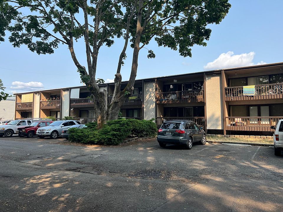 1st image of 15520 2nd Ave S APT A3