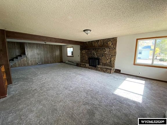 2nd image of 1120 E Fremont Ave