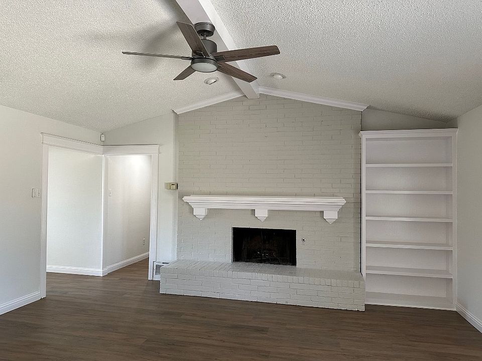 1st image of 1609 Chesterfield Dr