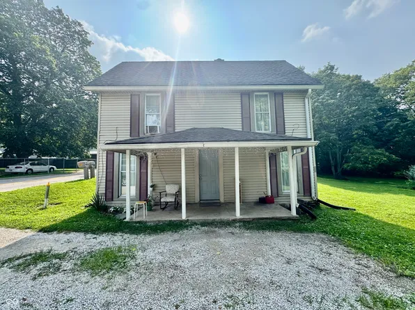 810 E Elmore St, Crawfordsville, IN 47933
