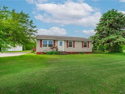 7960 Ridge Rd, Gasport, NY, 14067