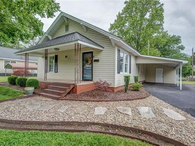 5 Stowe St, Lowell, NC, 28098