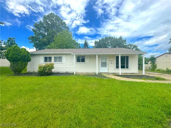 24525 Sherborne Rd, Bedford Heights, OH 44146