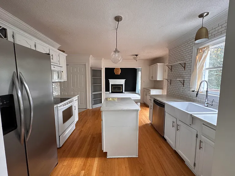 3420 Tunas St — Photo 3