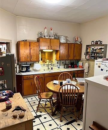 5th image of 504 N Woodland St