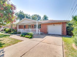 806 Fairway St, Bethalto, IL 62010