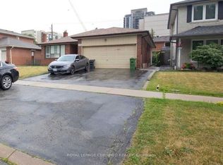 200 Redgrave Dr, Toronto, ON M9R3V9