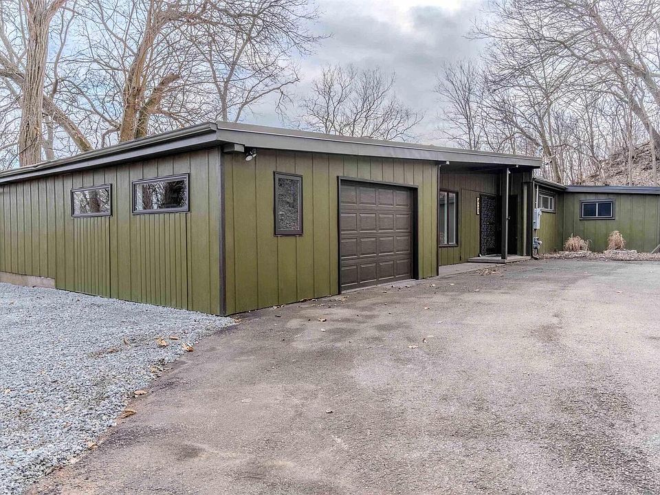 1st image of 431 Woodland Dr