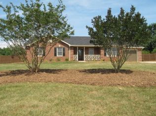 5230 Robin Ln, Randleman, NC 27317