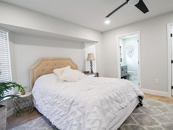 3rd image of 4113 Durant St