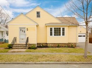 6 Rowena St, Worcester, MA 01606