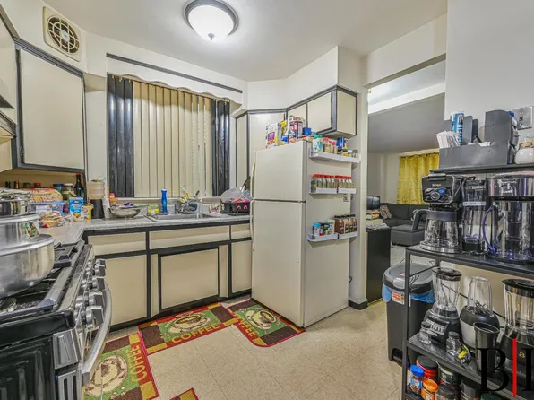 2076 East 63rd Street image 5 of 24