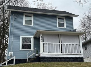 586 Elbon Ave, Akron, OH 44306