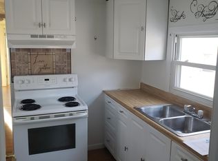 449 Spruce Ave #B, Sharon, PA 16146
