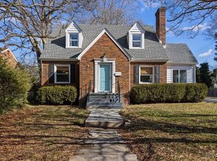 1863 Arch St, Petersburg, VA 23805