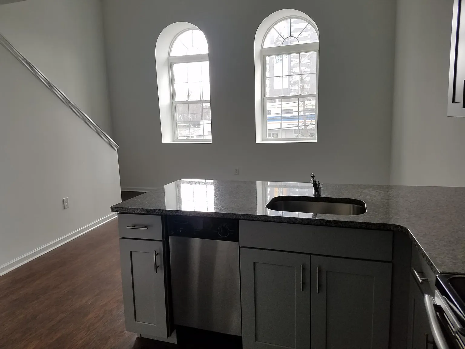 2231 Bryn Mawr Ave — Photo 3