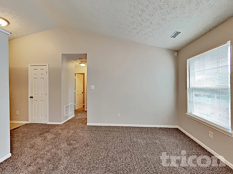 2607 Cooper Pointe Cir — Photo 5