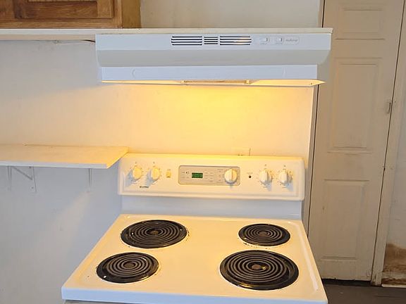 5th image of 1807 Maple Dr #B