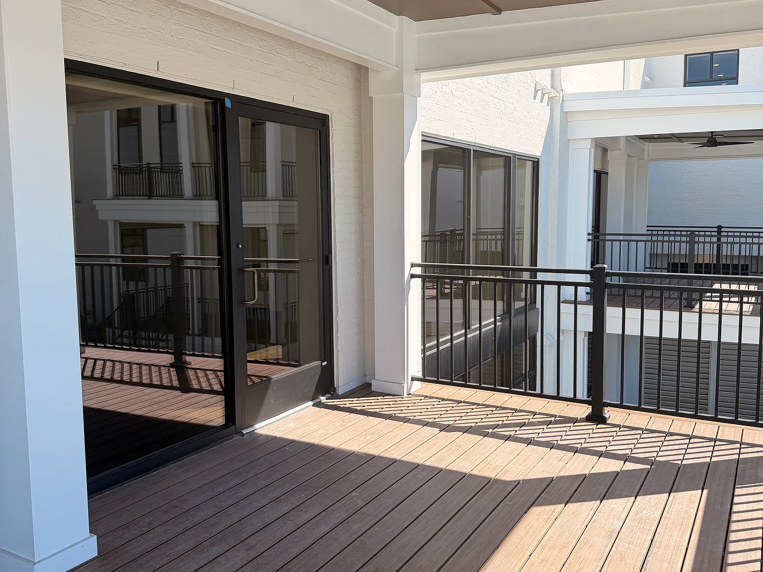 2 bed, 986 sqft, $2,995 — Photo 3