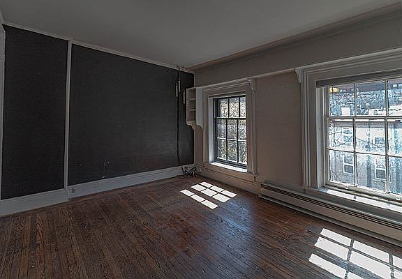 3rd image of 114 E 37th St #5AB