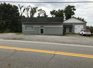 2738 Eldersville Rd, Follansbee, WV 26037