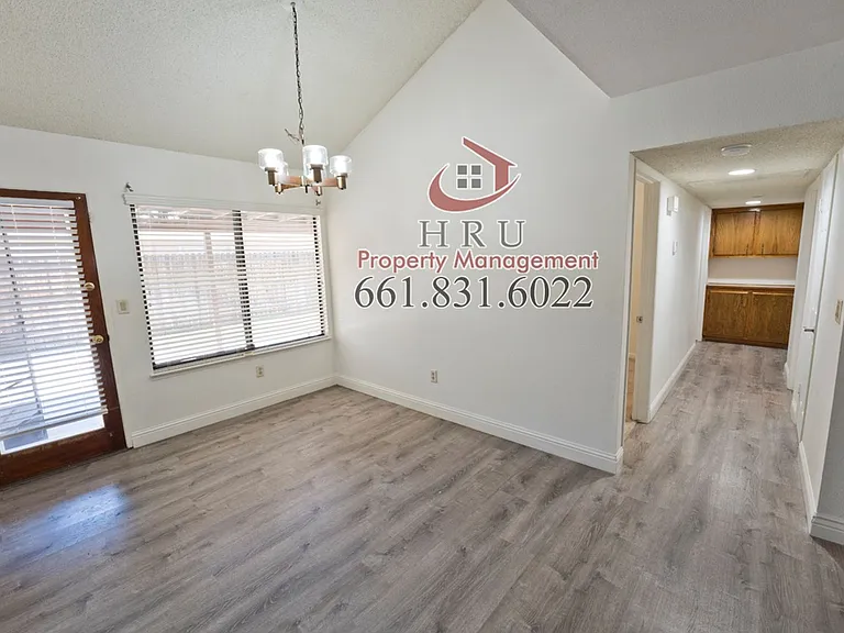 7005 Iberia Ct — Photo 11