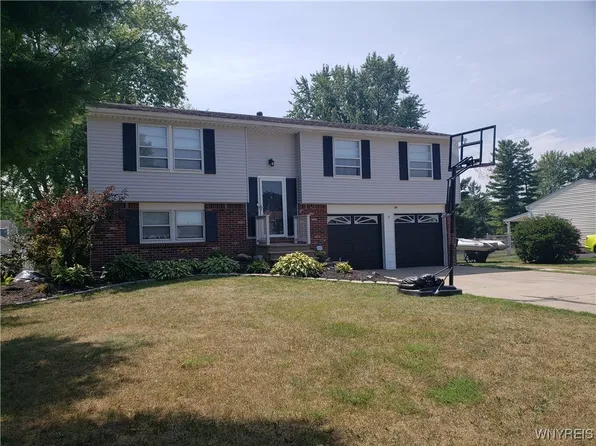 329 Laurie Ln, Grand Island, NY 14072