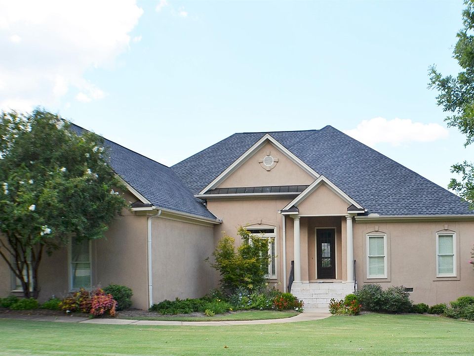 Welcome home to 7130 Wyngrove Drive!