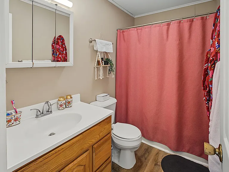 1201 E Willard St — Photo 17