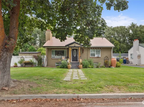 211 Paton Street, Cashmere, WA 98815