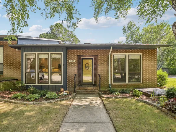 507 Apple Ln, Sanford, NC 27330