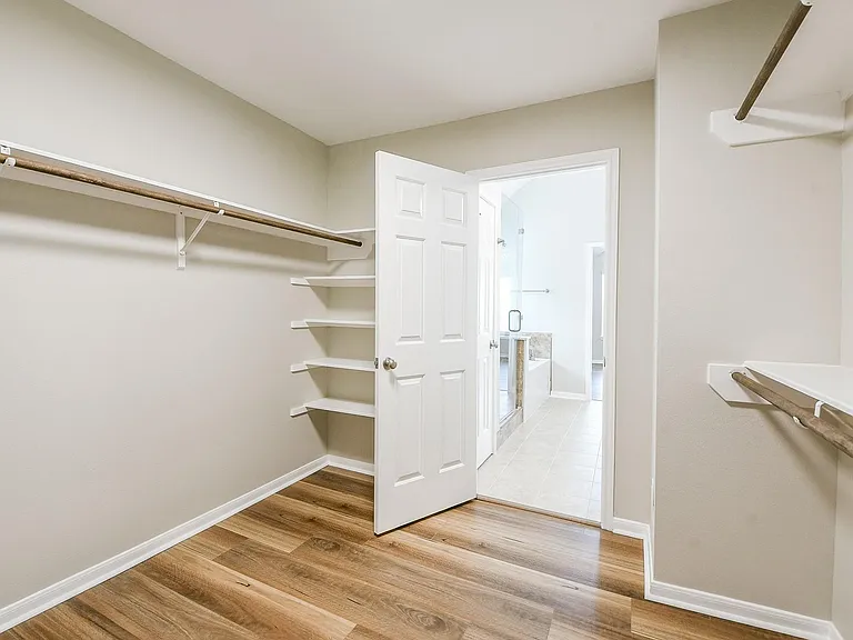 815 Robins Way — Photo 26
