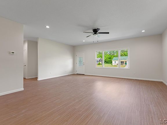 2nd image of 4173 Evergreen Rd