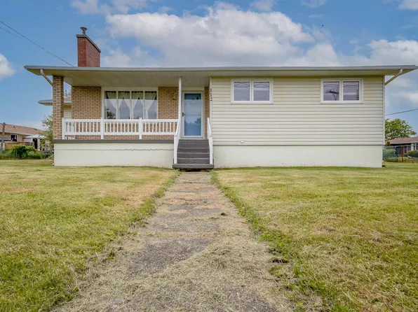 112 South St, Glace Bay, NS B1A 1V6