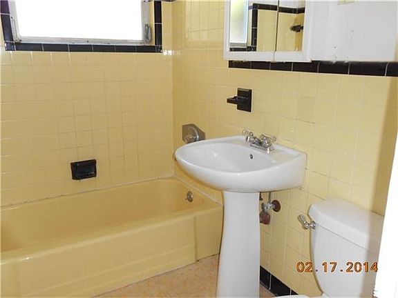 5th image of 380 Fairhaven St