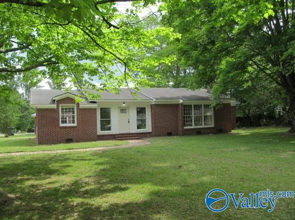 208 College St, Albertville, AL 35950