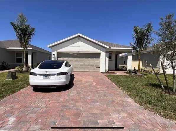 18509 Cronin Sand Ln, North Fort Myers, FL 33917