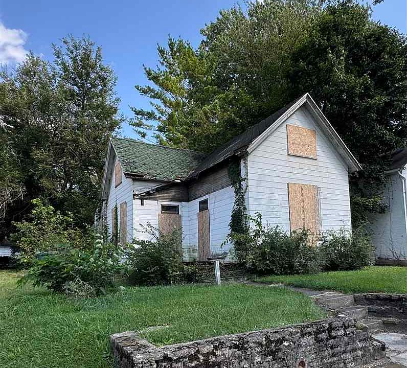 1st image of 511 S 12th St