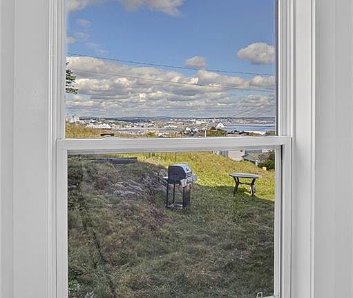 5th image of 677 Fundy Dr
